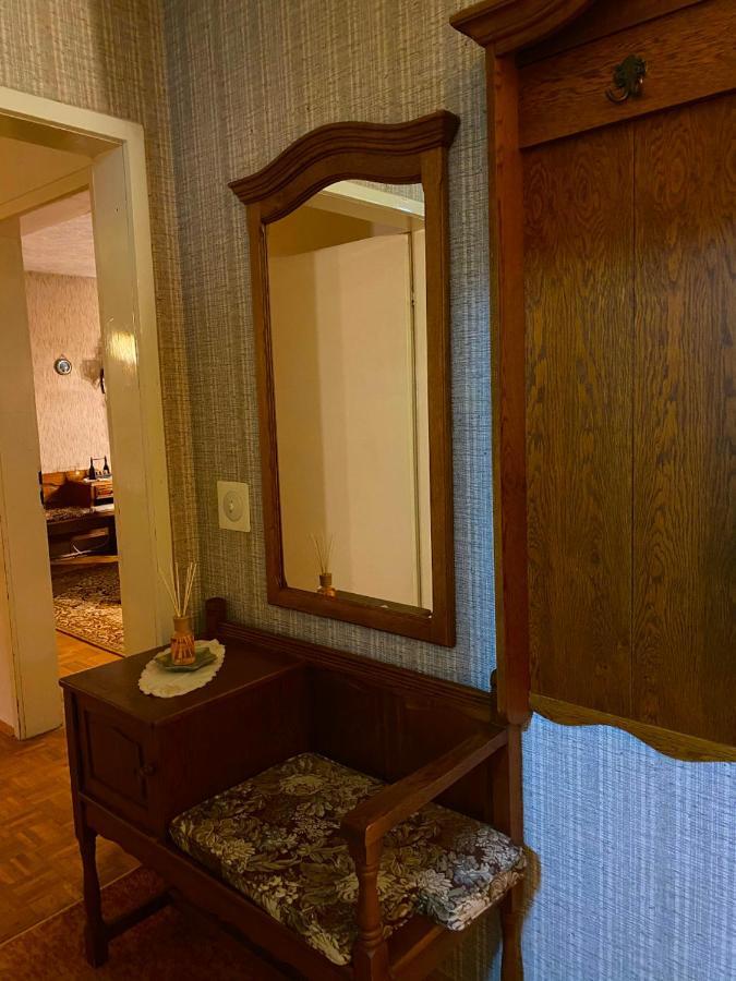 Apartment / *