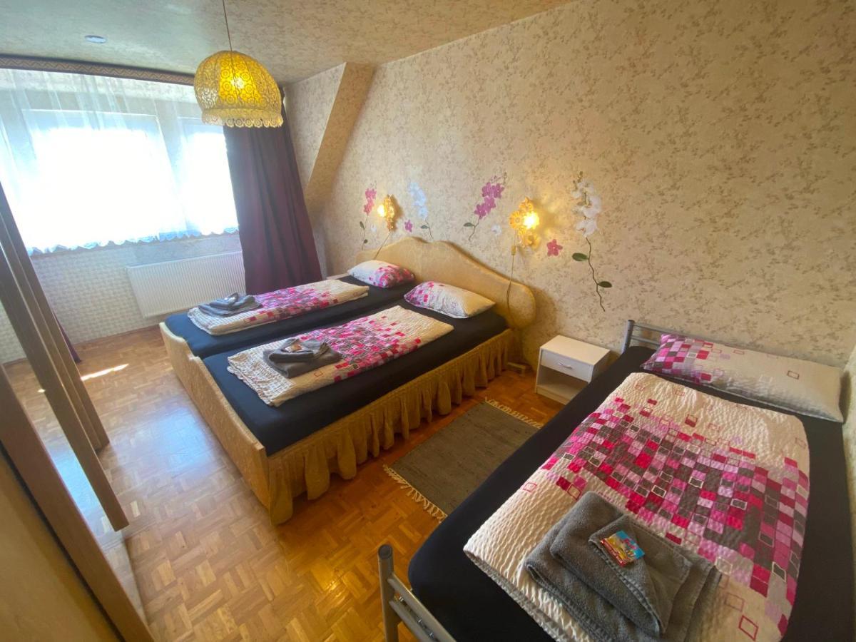 / Apartment